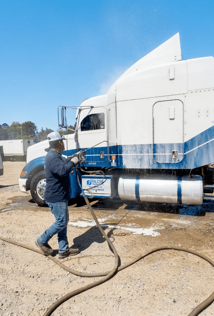 FLEET WASH, MOBILE PROFESSIONAL PRESSURE WASHING